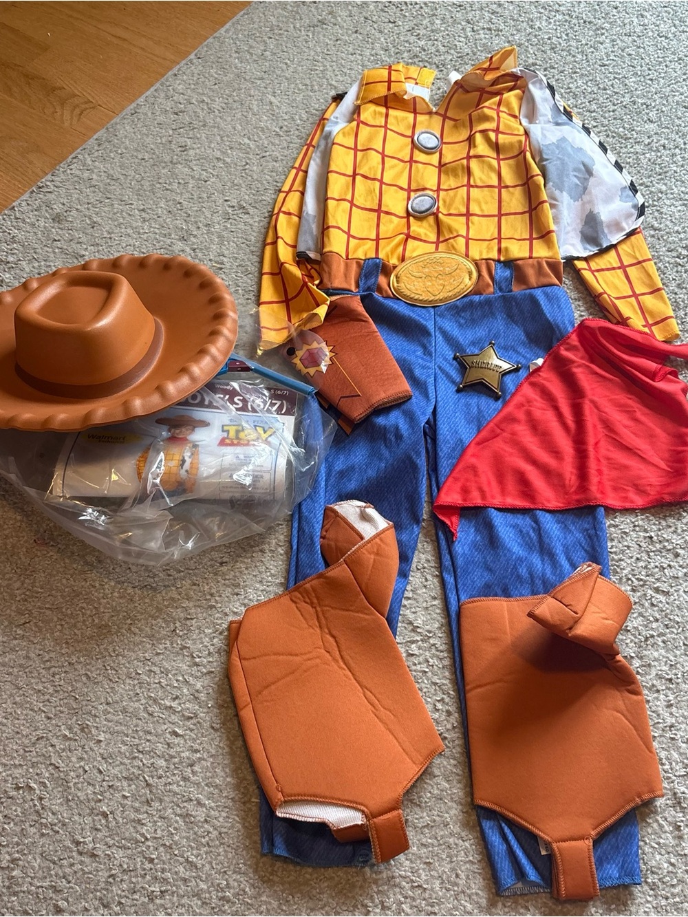 Disney Woody Sheriff Costume - Yellow, Blue & Red 6 7 Halloween World Land